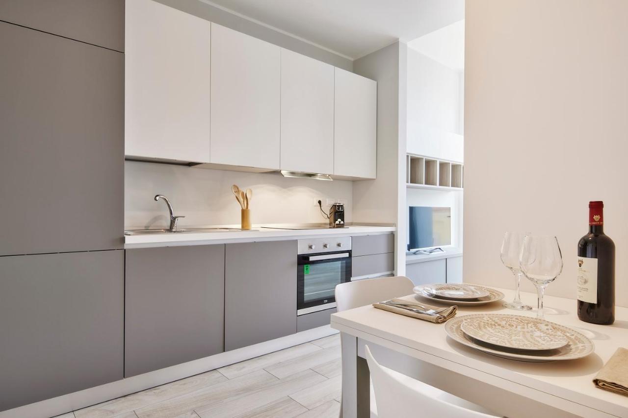 Monviso Modern - Exclusive Apartment Milaan Buitenkant foto