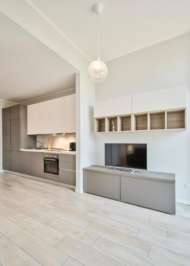 Monviso Modern - Exclusive Apartment Milaan Buitenkant foto